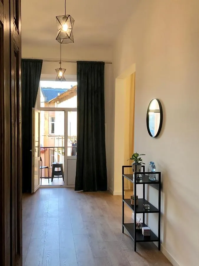 Park Apartment In The Heart Of The City Львов